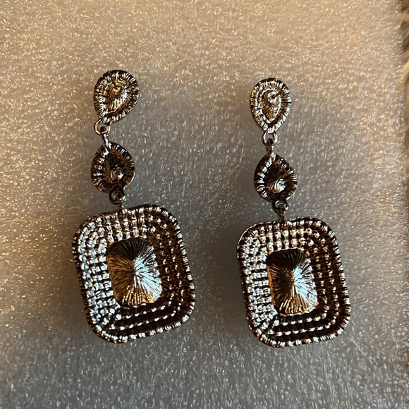 Geometric Crystal Earrings - Picture 3 of 6